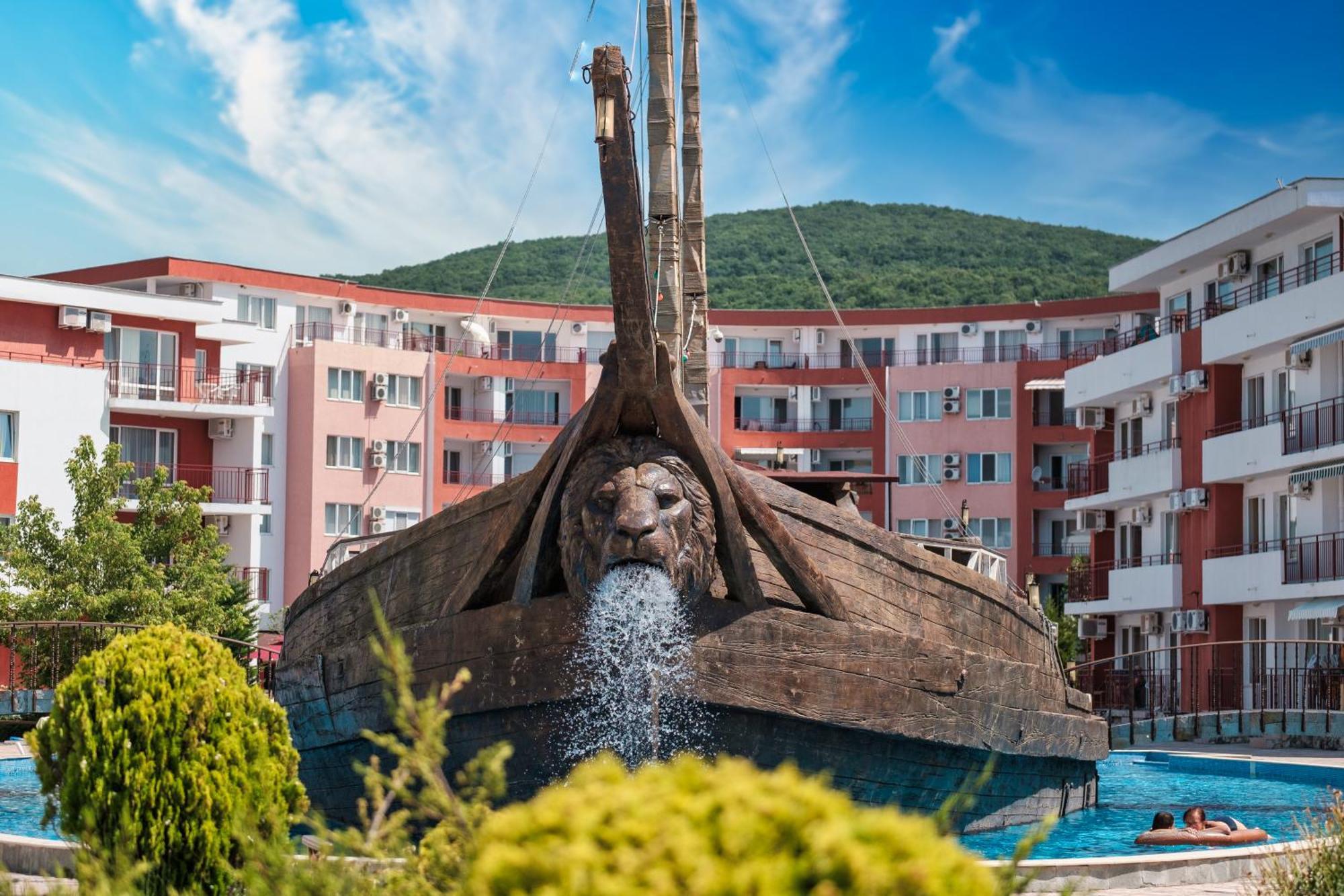 Privilege Fort Beach Apartments Sveti Vlas Exterior foto