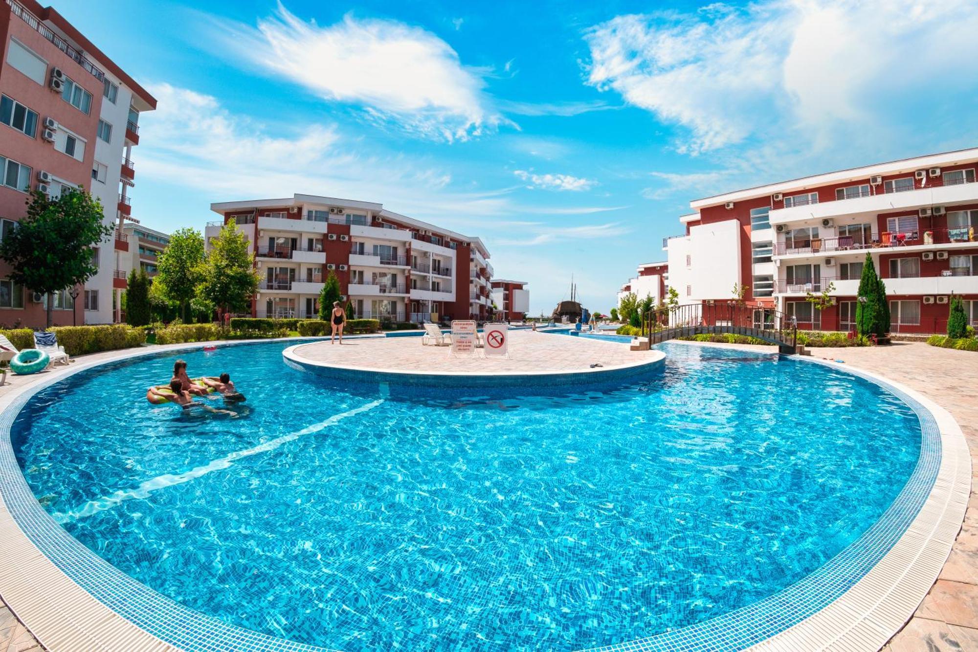 Privilege Fort Beach Apartments Sveti Vlas Exterior foto