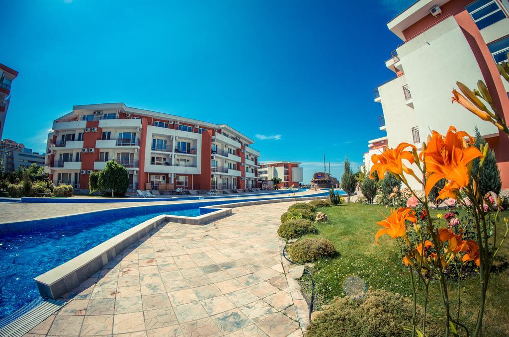 Privilege Fort Beach Apartments Sveti Vlas Exterior foto